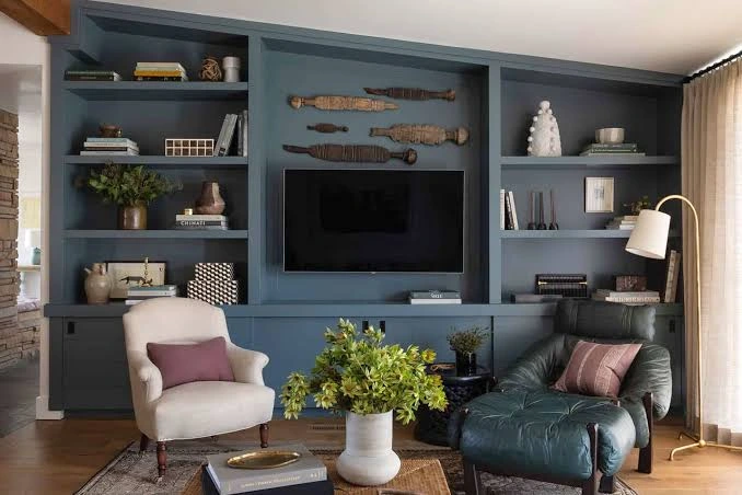 How Custom Built Wall Cabinets Save Space in Compact Rooms